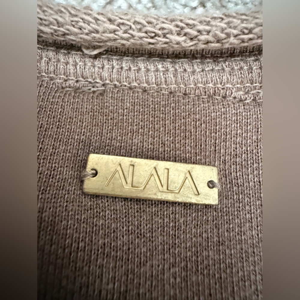 Álala - Edgy Distressed Brown Long Sleeve Cypher Sweatshirt- size Medium - Picture 10 of 14